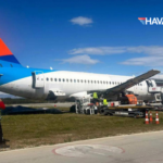 Antalya’da hurdaya ayrılan Sukhoi Superjet 100’ün söküm çalışmaları başladı