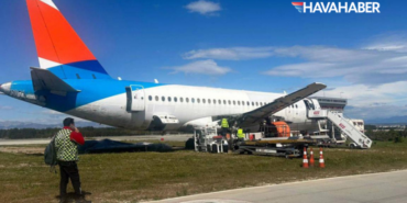 Antalya’da hurdaya ayrılan Sukhoi Superjet 100’ün söküm çalışmaları başladı