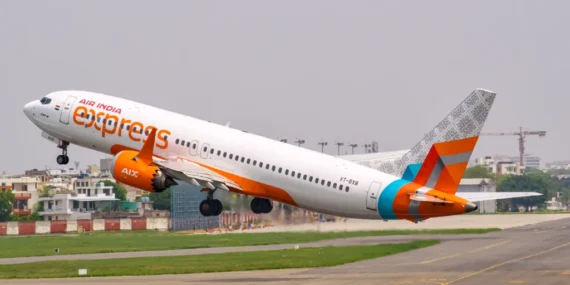 Maskat Apronunda Büyük Kaza: Air India Express Uçağı Pist Işıklarını Biçti!