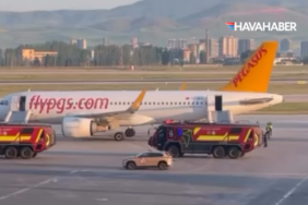 Pegasus Uçağında Duman Paniği Yolcular Kaydıraklarla Tahliye Edildi