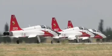 Türk Hava Kuvvetleri 115 yaşında Savaş uçaklarından 'Fil Yürüyüşü'