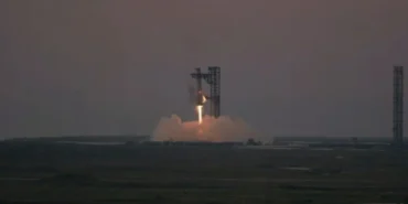 SpaceX, Starship roketiyle 20 uydu fırlattı