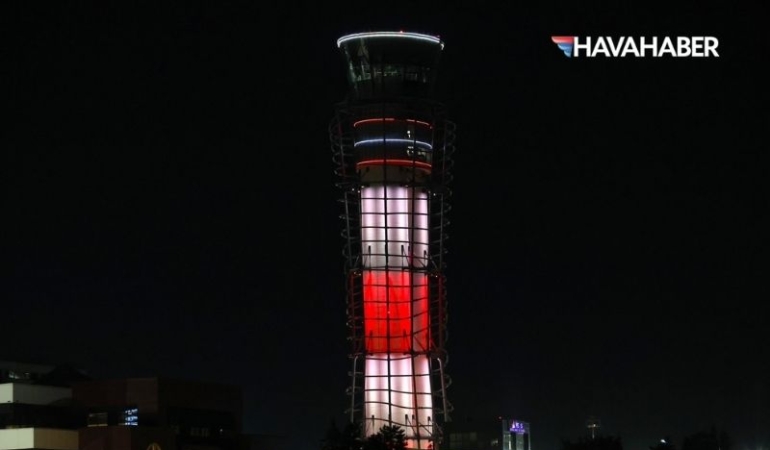 Sabiha Gökçen’de 30 Ağustos coşkusu! Kontrol kulesi kırmızı-beyaza bürünecek