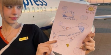 SunExpress Kabin Memuru, Minik Yolcunun Hediyesiyle Duygulandı