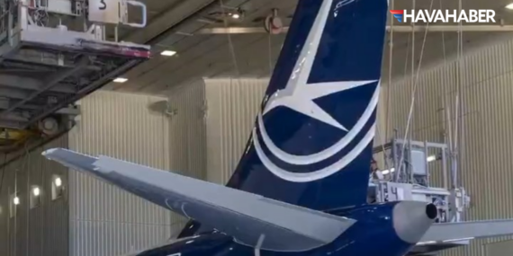 TAROM’ın İlk Boeing 737 MAX 8’ine Mircea Lucescu’nun Adı Verildi