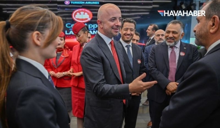 Türk Hava Yolları (THY) Genel Müdürü Ahmet Olmuştur