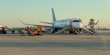 United Express uçağında duman paniği! Yolcular şişme kaydıraklarla tahliye edildi